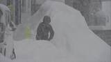 「札幌　記録的大雪　積雪が101センチ　JRは快速エアポート111本を含む426本が運休」の画像1