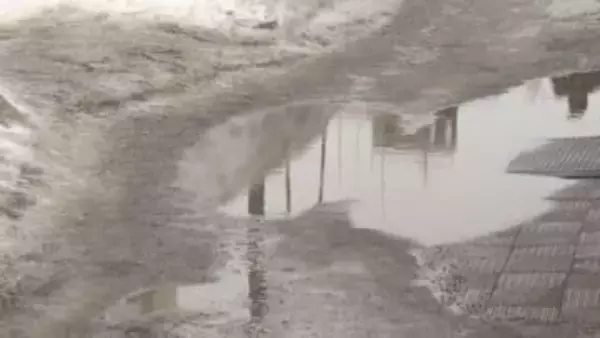 函館で10℃を超え4月上旬並みの暖かさ　北海道で気温上昇しグチャグチャ路面に