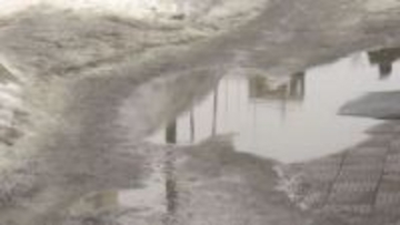 函館で10℃を超え4月上旬並みの暖かさ　北海道で気温上昇しグチャグチャ路面に