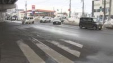 「1回降りて僕のことを見た」札幌市東区で50代男性はねられる事故　車は現場から逃走 男性は左肘などにけが