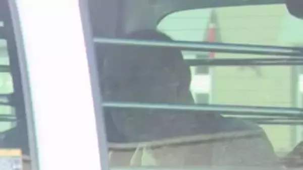 逃走時に従業員を車ではね…ガソリンスタンドでトイレットペーパー盗んだ疑い 男逮捕「1個しか盗んでない」