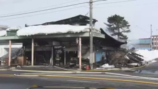「軒先から煙…」北海道滝川市の商店街で火事　けが人なし　ストーブが原因の可能性も