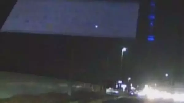 「何か落ちてる！流れ星！」光り輝きながら落下する"火球"　道内各地で目撃