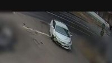 事件当日に発見・押収　千歳でひき逃げと当て逃げ事故を起こし逃走中の乗用車か、防カメ複数捉える