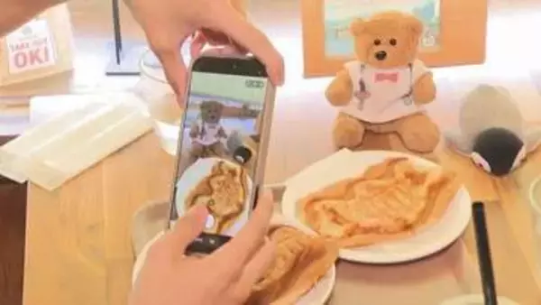 大人がハマる“ぬい活”　美術館のお泊り会にホテルの宿泊プランも 「ぬいぐるみは家族」人気のわけは？
