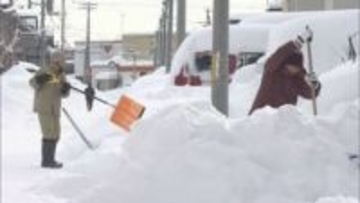 「災害かなと思うぐらい」札幌大雪　積雪49cm　JRは88本運休　空港連絡バスも一部運休など深刻な影響