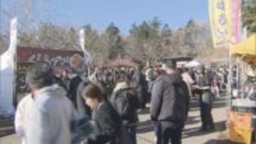 気温3℃でも外でバーベキュー 恒例の「あっけし牡蠣まつり」にぎわう　甘くて濃厚なおいしさ　北海道厚岸町