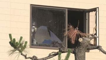 【速報】「2階で煙とボンという爆発音」　札幌市東区の住宅火災　住人とみられる70代男性が病院搬送