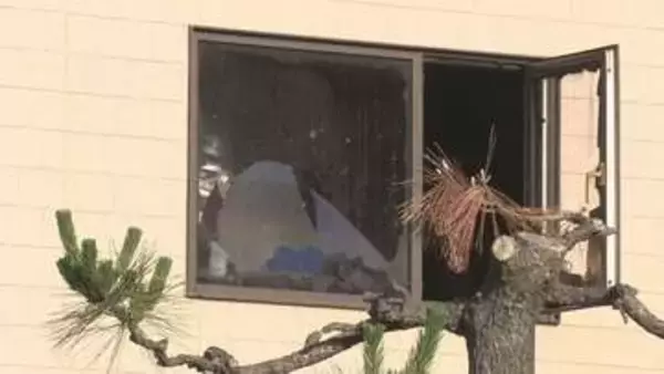 【速報】「2階で煙とボンという爆発音」　札幌市東区で住宅火災　住人とみられる70代男性が病院搬送