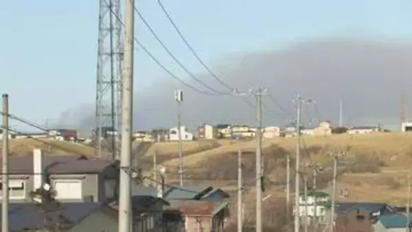 根室市珸瑤瑁（ごようまい）の野火、縦500m横700mに燃え広がる　現在も南西方向に延焼中　けが人の情報なし