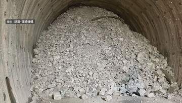 トンネル工事現場に土砂流入　数百立方メートルか　工事は中断　再開のめど立たず　北海道新幹線札幌延伸