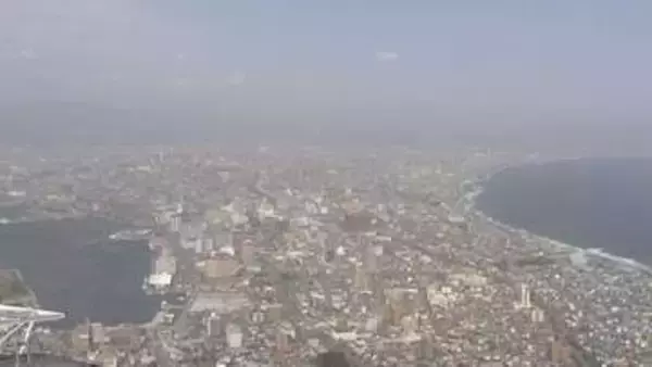 黄砂が飛来　洗濯物やアレルギーに注意　"砂まみれ"になった車の塗装を傷つけない洗車方法は