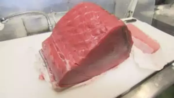 「いいことある1年に」豊洲市場最高値5億円超えの本マグロに舌鼓 すしざんまいすすきの店、通常価格で提供