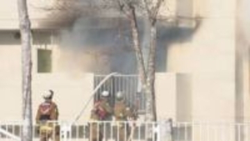 「黒煙が充満している」釧路市営住宅で火災　一室が炎上　住民全員避難　けが人なし　乾燥注意報発令中