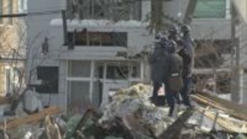 札幌市手稲区5人死傷爆発火災　警察と消防が現場検証　倒壊家屋で原因調査