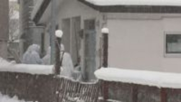 札幌市南区の住宅で女性2人の遺体を発見　家族とみられる50代の男性から事情を聴く方針