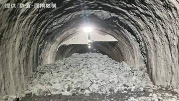 北海道新幹線・後志トンネルが貫通　全長約18kmの難所突破　延伸区間の掘削率92％に　札幌延伸へ大きな前進