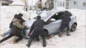道内きょうも暖かく‥札幌市内の生活道路では各所で車がスタック　夜から一転、氷点下に