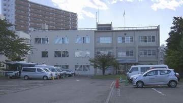 金色の短髪　Tシャツの男が逃走中　自転車の30代女性が性的乱暴される被害　札幌・白石区