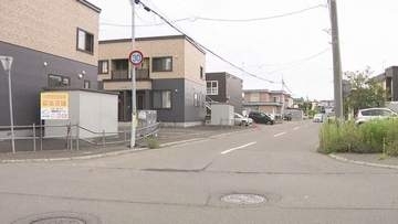 幼稚園バスと車が衝突　バスの運転手ら男女2人軽傷、園児7人にけがなし　恵庭市
