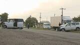 「軽乗用車と乗用車が正面衝突、男女3人が搬送　根室の国道」の画像1