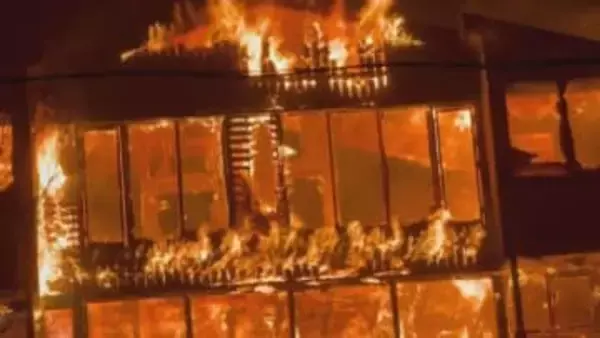 北海道蘭越町　カナダ国籍の男性が所有する建物が燃える火事　けが人なし