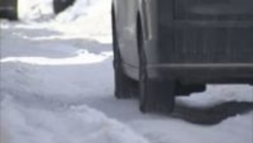 道内危険なつるつる路面＋デコボコ路面でパンク多発　気温上下の繰り返しで今後も路面悪化に注意