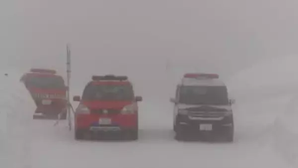 同行者が様子語る「別の方向からの雪崩が飲み込んだ」上富良野岳で雪崩　巻き込まれた男性、意識障害で搬送