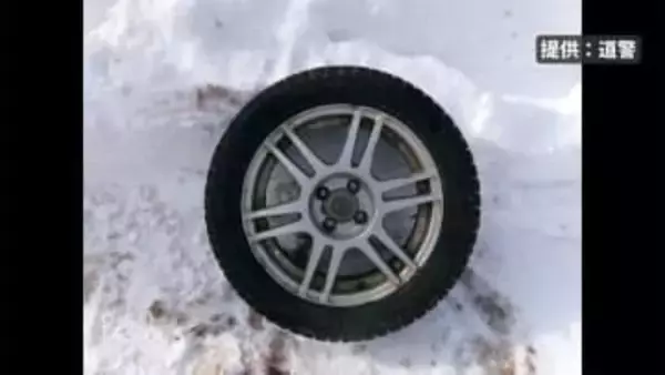 「ガタガタと音がしてタイヤが外れた」乗用車のタイヤが外れ100m先の雪山に衝突　けが人なし　札幌市南区