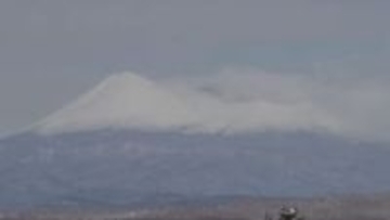 北海道雌阿寒岳で噴火　ポンマネチシリ火口　大きな噴石に警戒を　札幌管区気象台