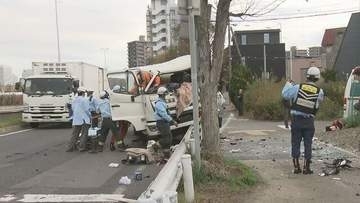 「ドーンとすごく衝撃的」交通量の多い札幌・石山通でトラックが電柱に衝突　運転手の男性、意識不明