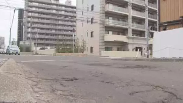 道路を横断していた高齢女性がタクシーにはねられ意識不明の重体　札幌・豊平