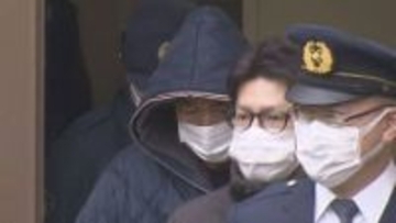 函館市の寺で金品を奪おうと木刀のようなもので女性を殴った疑いの男を送検　犯行後に車で逃走