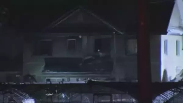 「納屋が燃えていて、住宅にも燃え移りそうだ」…北海道長沼町で火事　82歳男性が顔にやけど