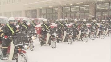 北海道内で年賀状の配達が始まる　道内で元日に配達される年賀状は去年比3割減の1500万通に