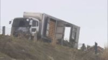 「タイヤ近くから出火した」走行中のトラックから火　けが人なし　北海道当別町蕨岱の道央圏連絡道路