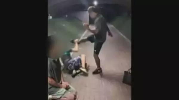 "男性の顔や尻を足蹴り"動画が拡散　暴行の疑いで会社員の男（31）逮捕　苫小牧市