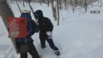 21歳中国人男性救助の瞬間「コース外に外れスキー場に戻れなくなった」スノボで遭難　警察が映像公開
