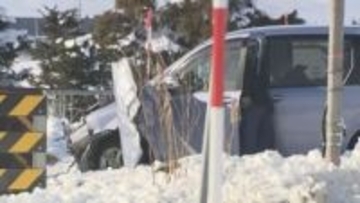 【速報】踏切で走行中の普通列車と乗用車が衝突　JR留萌線 深川駅～石狩沼田駅で運転見合わせ　深川市