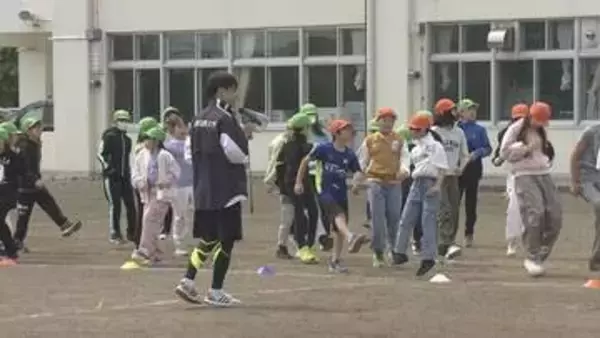 運動会シーズン到来！　陸上競技の専門家が小学生に「走り方教室」