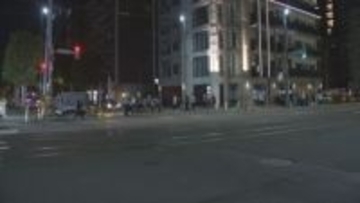 客を乗せ赤信号無視のタクシー　交差点での事故で歩行者をまき込み死亡させた疑いで逮捕