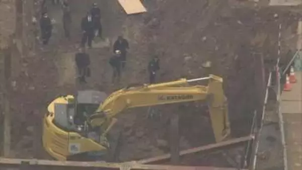 【続報】下敷きになった作業員死亡　北海道・ニセコのホテル建設現場で基礎工事中に土砂崩れ