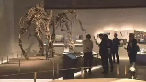 「復興のシンボルが見たかった」石破前総理も参加　むかわ町穂別恐竜博物館オープン　日帰り温泉も併設