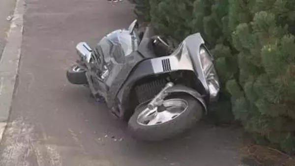 小樽市銭函のT字路交差点で乗用車とバイクの事故　バイクの64歳男性死亡