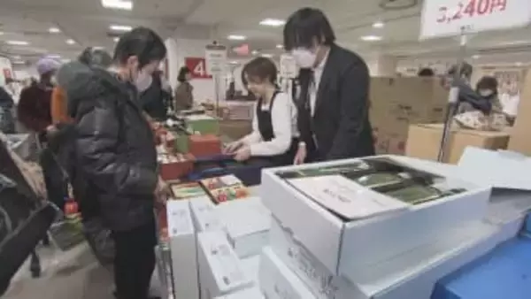 お歳暮ギフトの解体品や賞味期限間近の訳あり品が最大5割引き　札幌のデパートで「食品お買得セール」