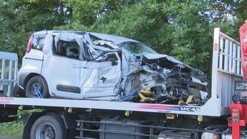【速報】「足が挟まっている人がいる」旭川の国道でトラックと乗用車が衝突　6人病院搬送