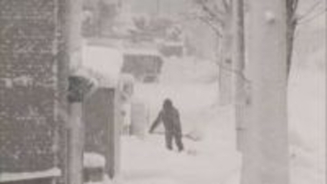 雪でアパートに閉じ込められた人も…除雪も追いつかず車がスタック スポーツ施設の屋根も 道内各地で雪被害