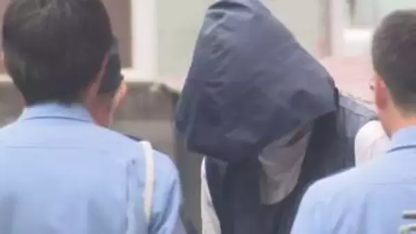 初対面の男性に暴行、ナイフで脅してPCなどを購入させて奪った疑い　モンゴル国籍の男を逮捕・送検