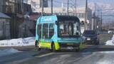 「「普通に速い」8人乗り最高時速40キロで走行　自動運転バスの実証実験　試験運行始まる　上士幌町」の画像1