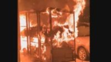 ゴミステーションから炎　近くに駐車していた車に延焼　ごみ袋からたばこの吸い殻